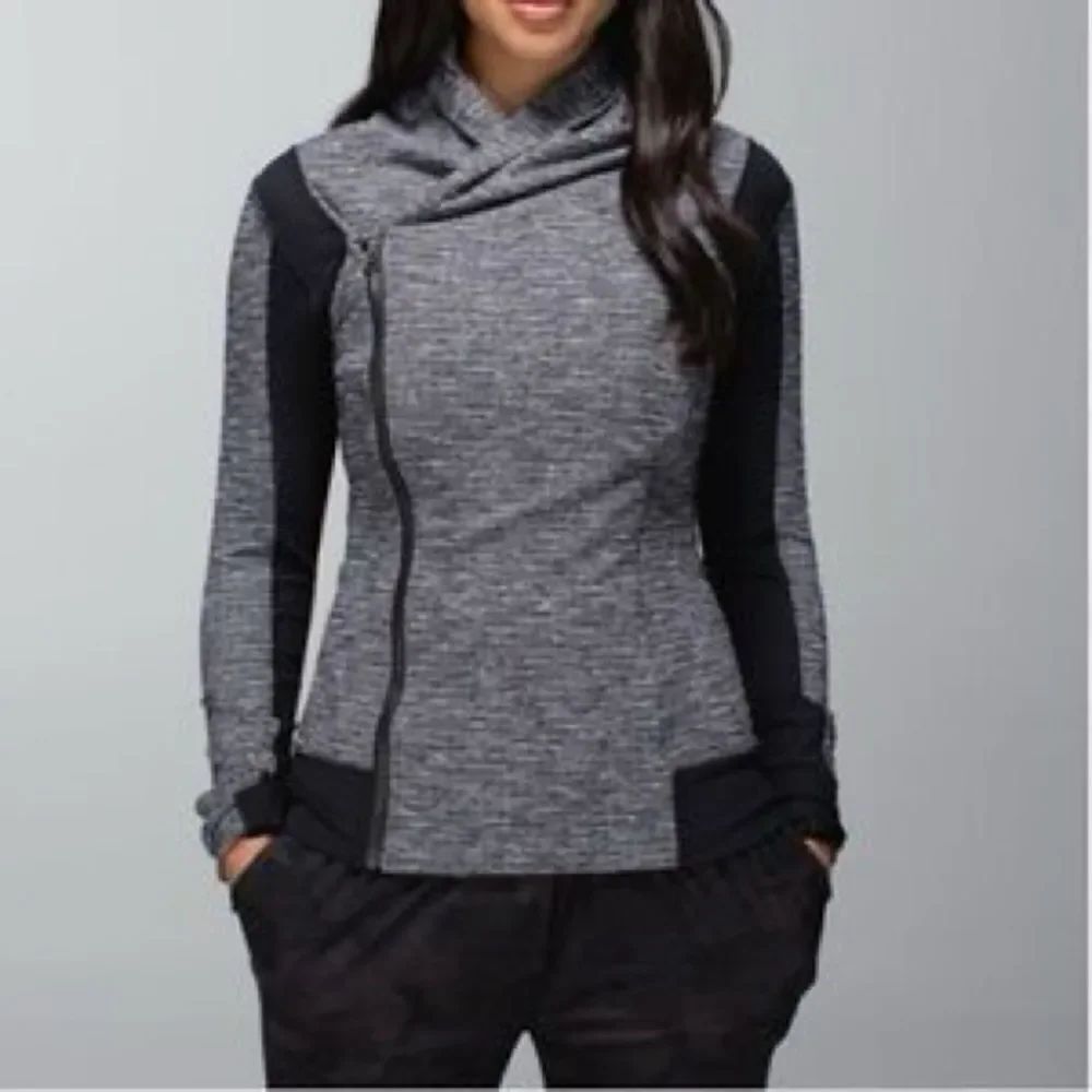Lululemon Gray Side Zip Jacket Full Zip Tight Size 4